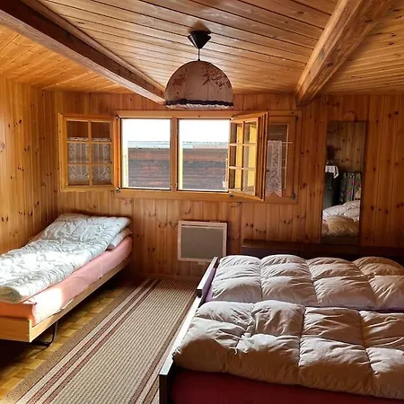 3 Pieces De Caractere Chalet *