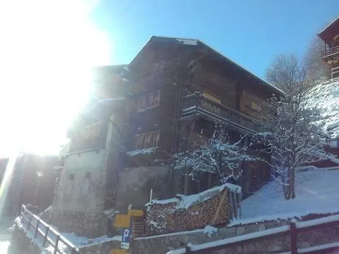 Alpstuga 3 Pieces De Caractere
