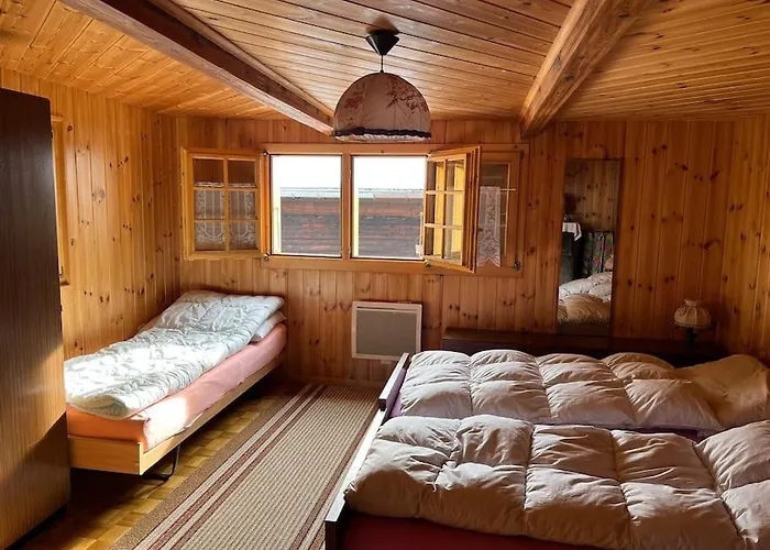 3 Pieces De Caractere Chalet *